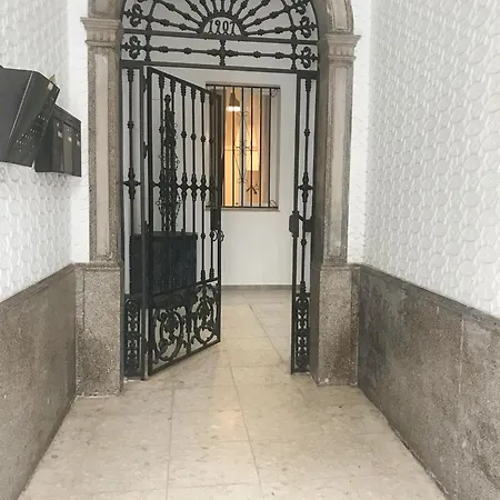 Appartamento Spacious In The Heart Of 130 M² View Cadice